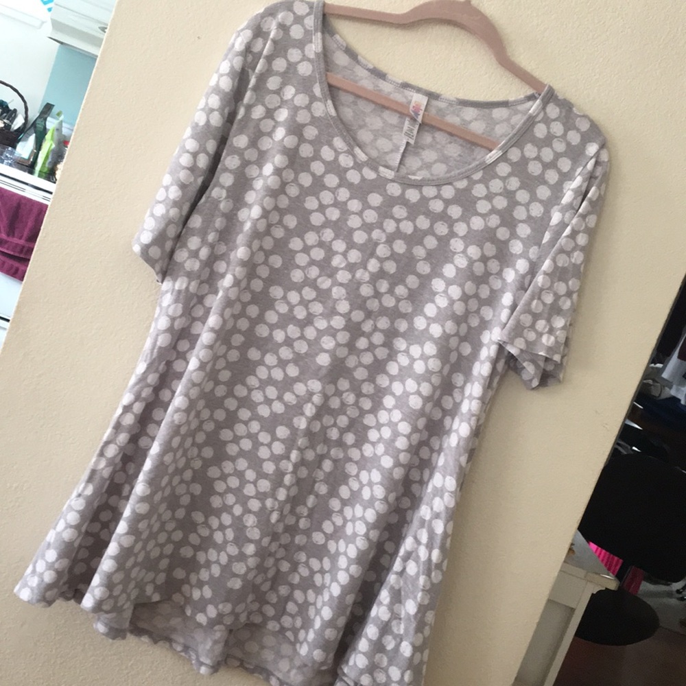 Used Lularoe Perfect Tee L Gray/White